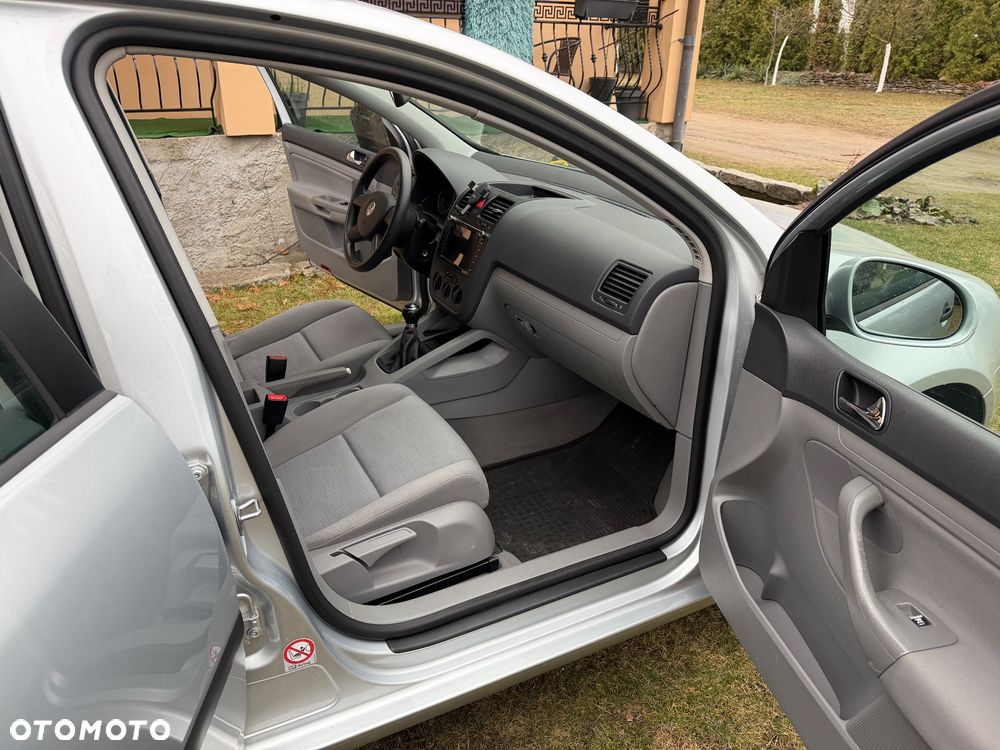 Volkswagen Golf - 13