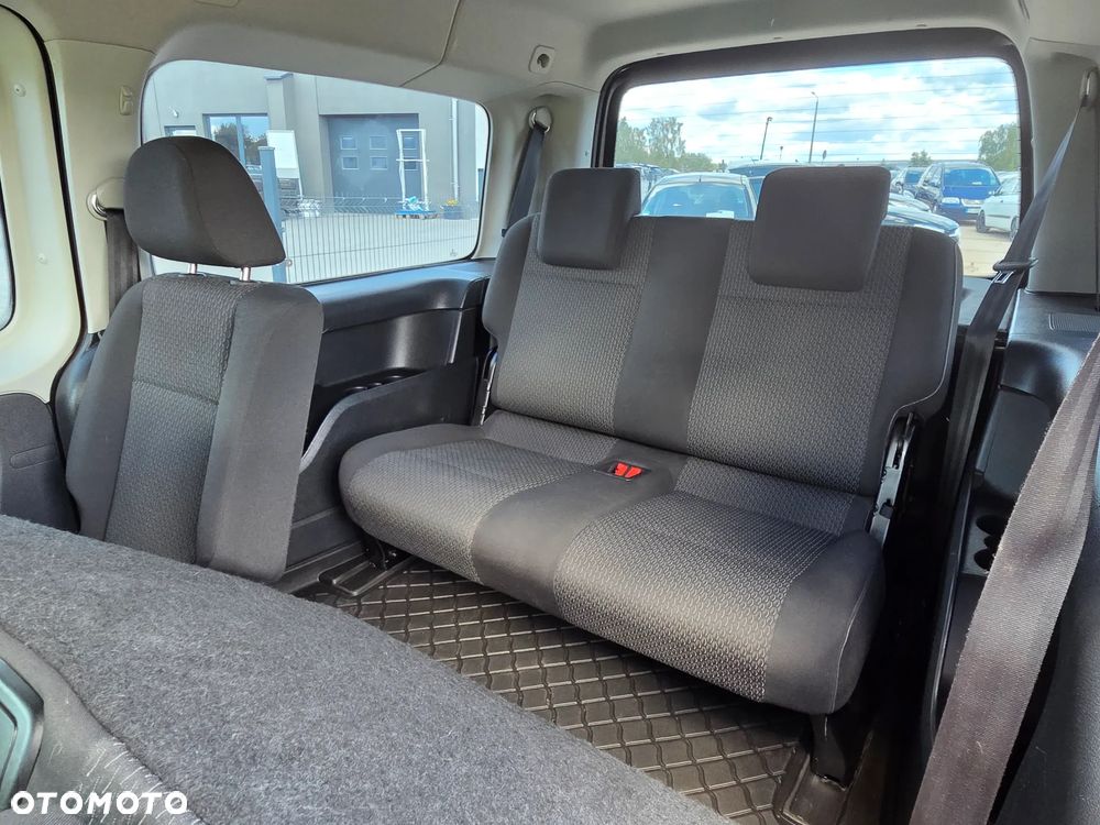 Volkswagen Caddy 2.0 (7-Si.) Maxi Family - 14