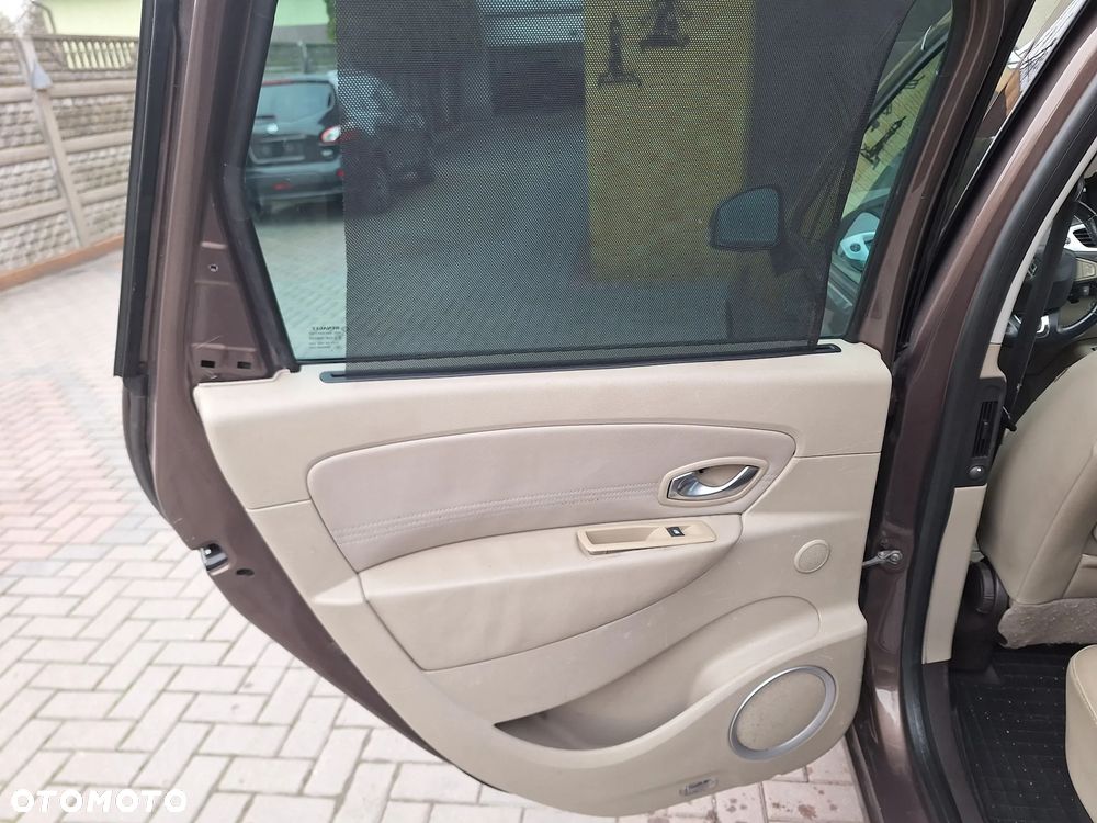 Renault Scenic dCi 160 Bose Edition - 20