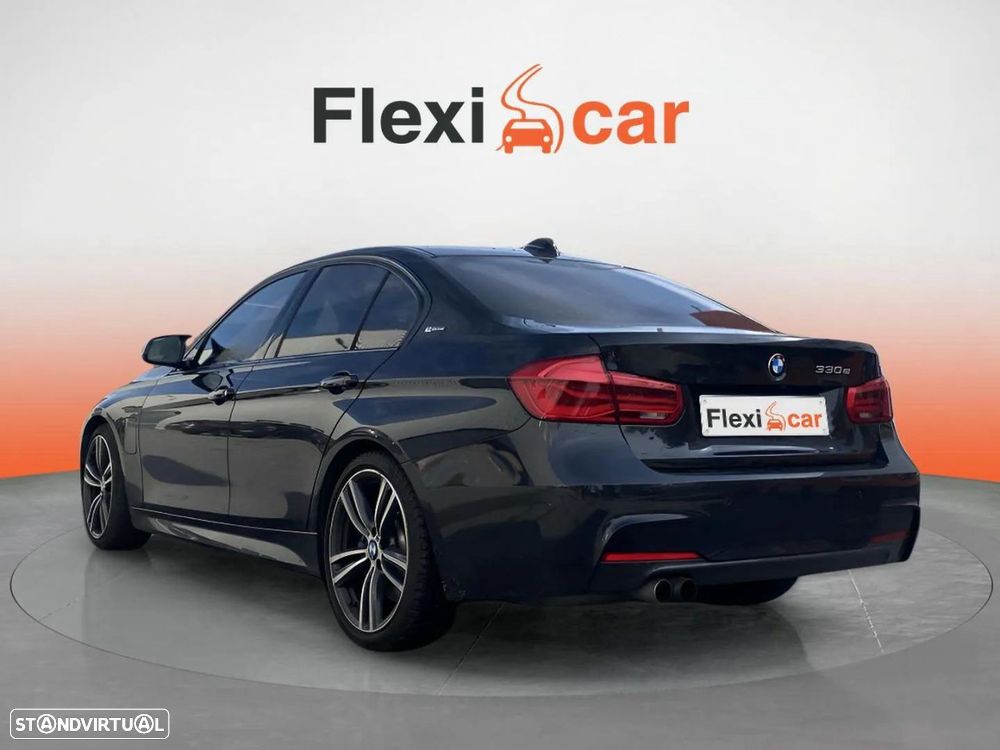 BMW 330 e iPerformance Pack M - 4