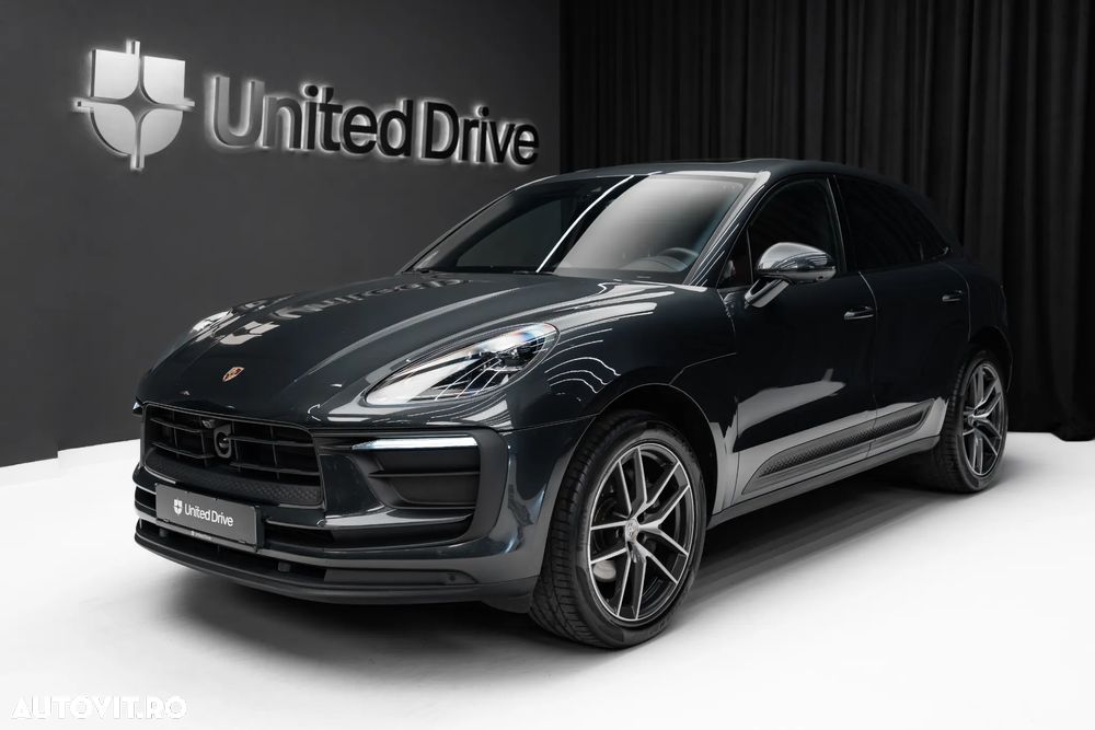 Porsche Macan Standard - 1