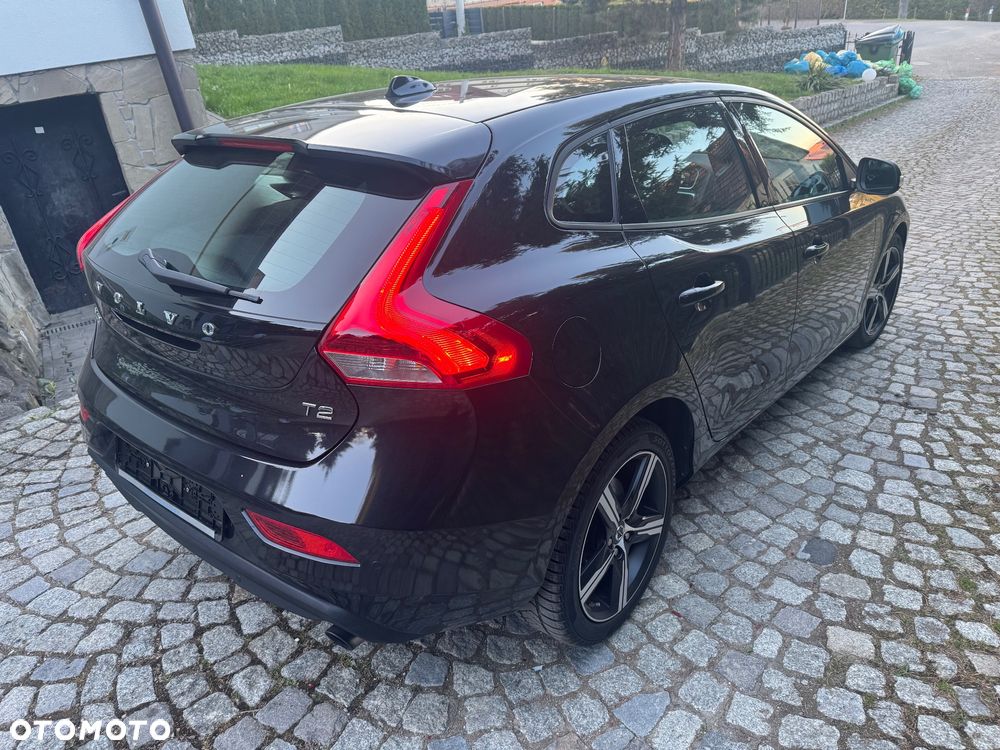 Volvo V40 T2 You - 8