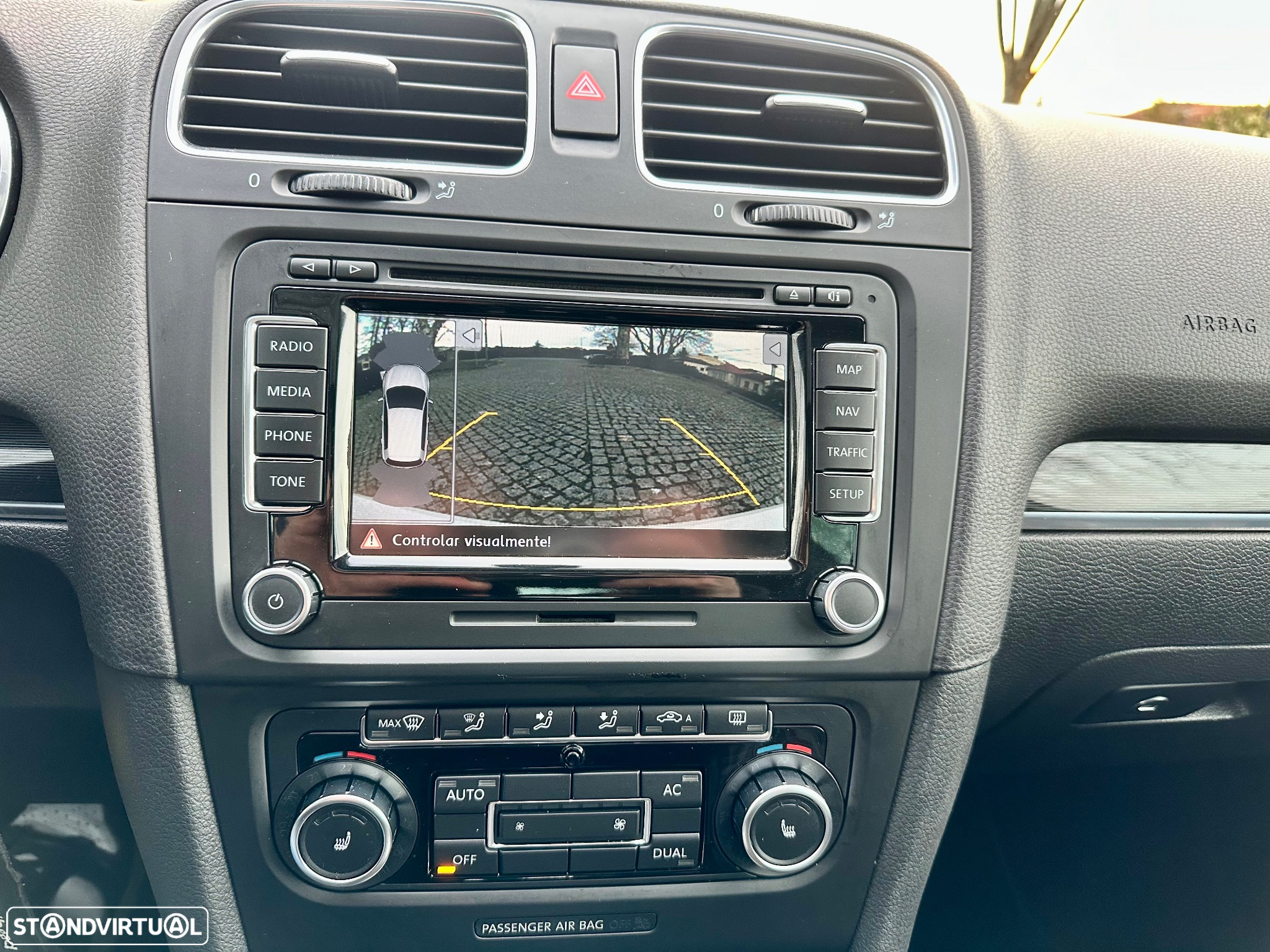 VW Golf 2.0 GTI DSG - 39