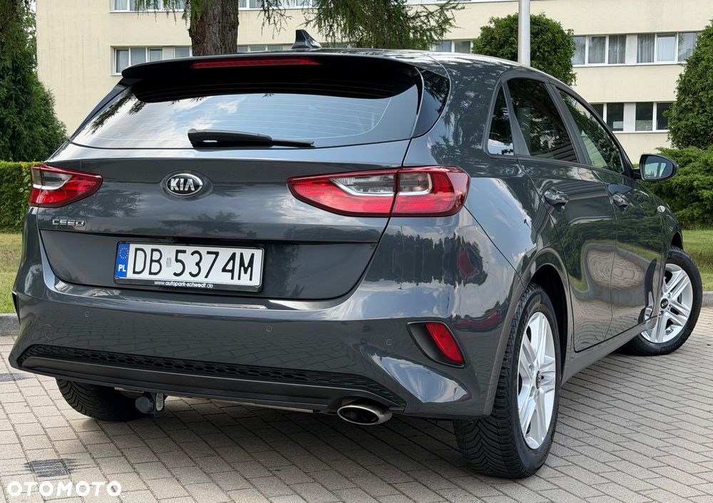 Kia Ceed 1.4 CVVT Dream-Team Edition - 26
