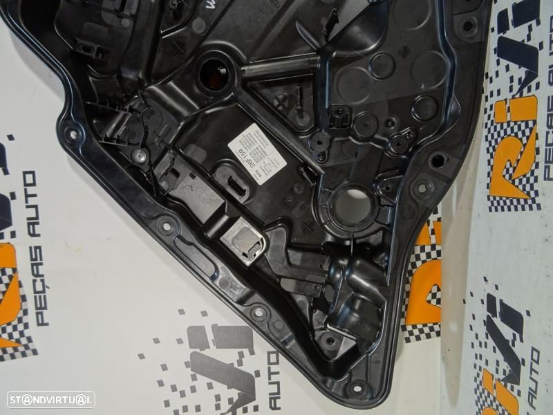 Elevador De Vidro Trás Esquerdo Mercedes-Benz C-Class (W205)  C0875510 - 7