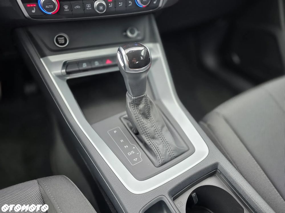 Audi Q3 35 TDI S tronic - 22