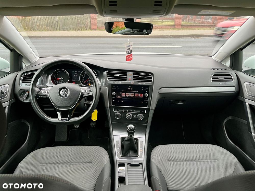 Volkswagen Golf 1.6 TDI (BlueMotion Technology) Comfortline - 18