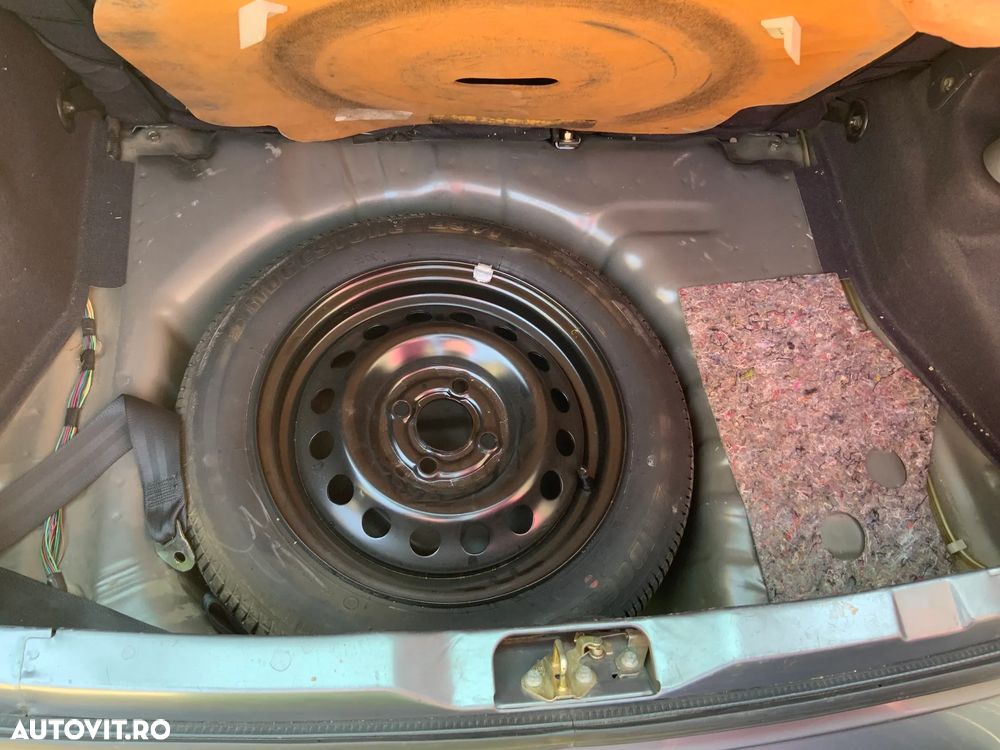 Nissan Micra - 5