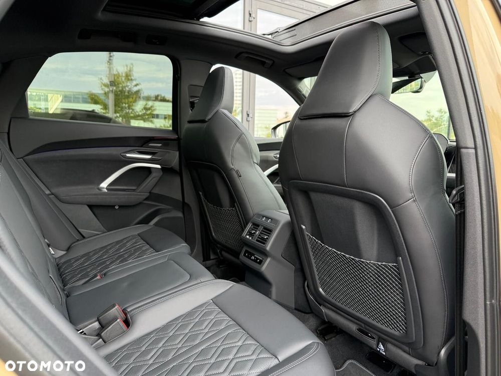 Audi Q5 Sportback - 25
