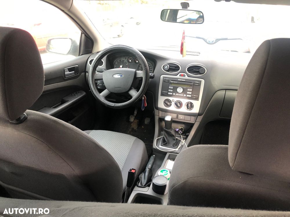 Ford Focus 1.6 16V Style - 5