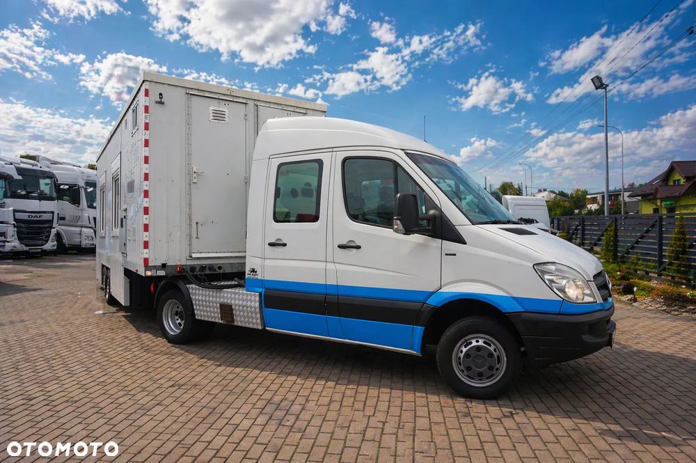 Mercedes-Benz Sprinter - 4