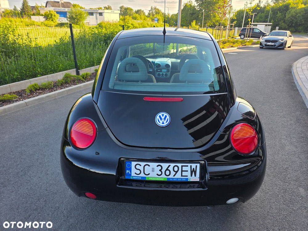Volkswagen New Beetle - 13