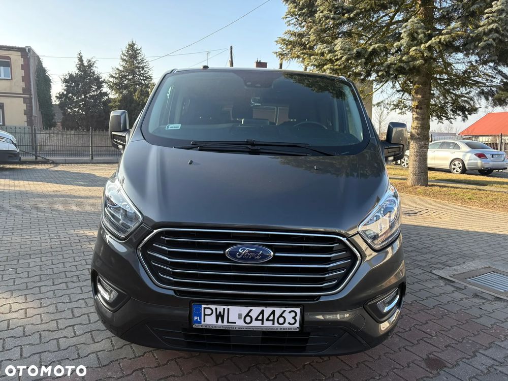Ford Tourneo Custom - 3
