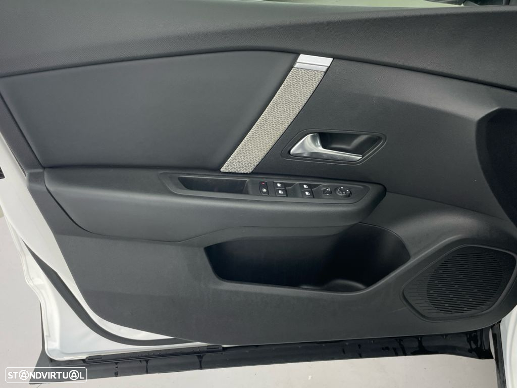 Citroën C4 1.2 PureTech Shine - 18