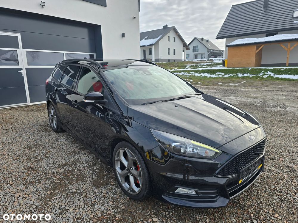 Ford Focus 2.0 EcoBoost ST mit Leder-Exclusiv-Paket - 5