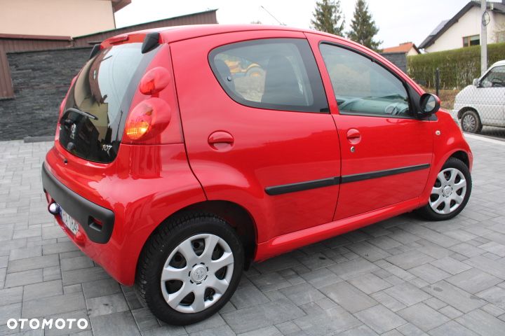 Peugeot 107 - 16