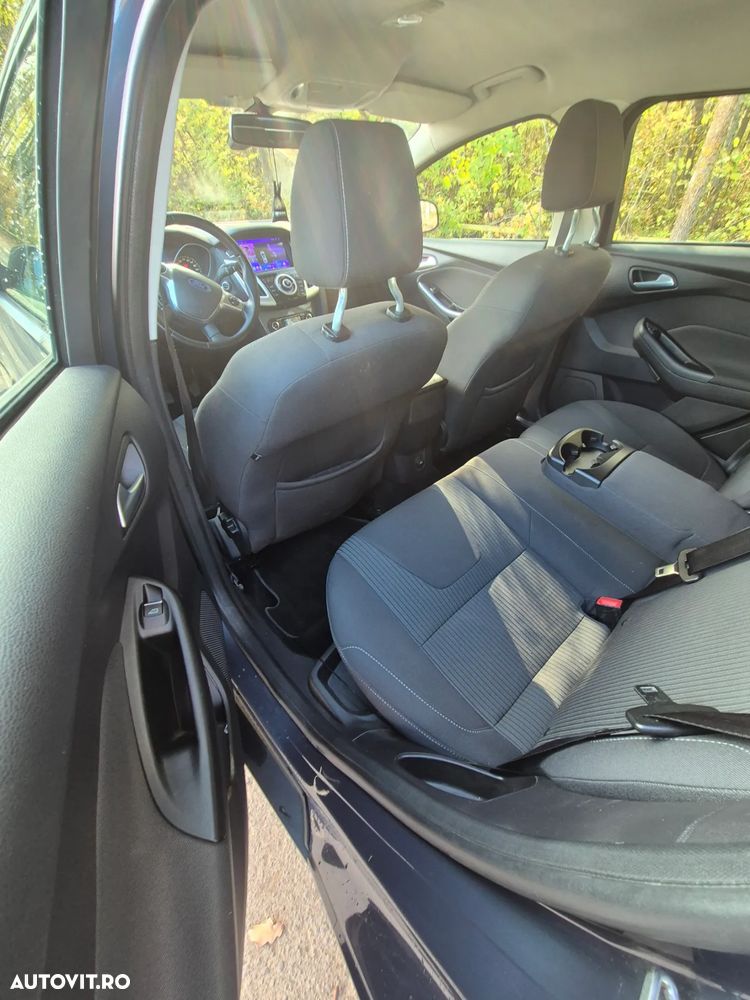 Ford Focus 1.6 TDCi DPF Start-Stopp-System SYNC Edition - 9