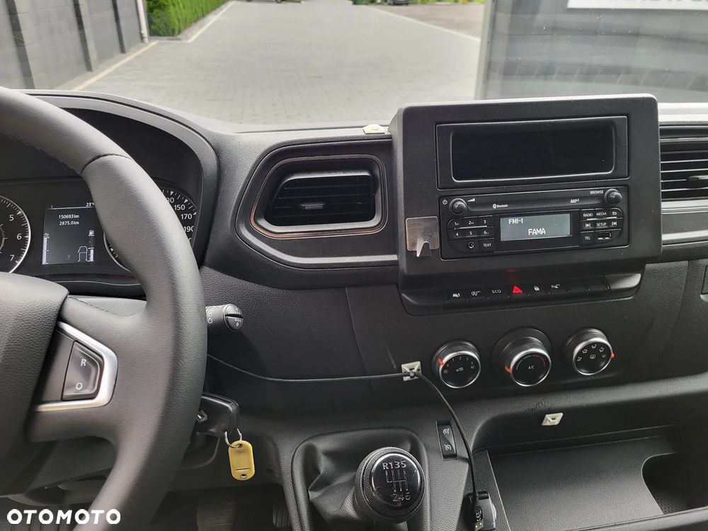 Renault Master 6 osób brygadowy - 11