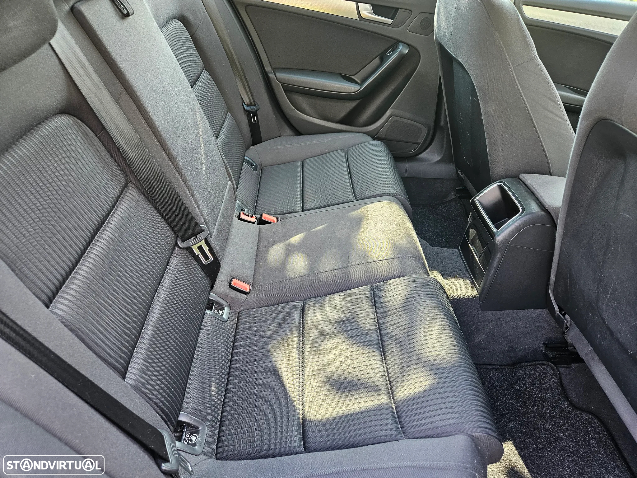 Audi A4 2.0 TDI exclusive - 27
