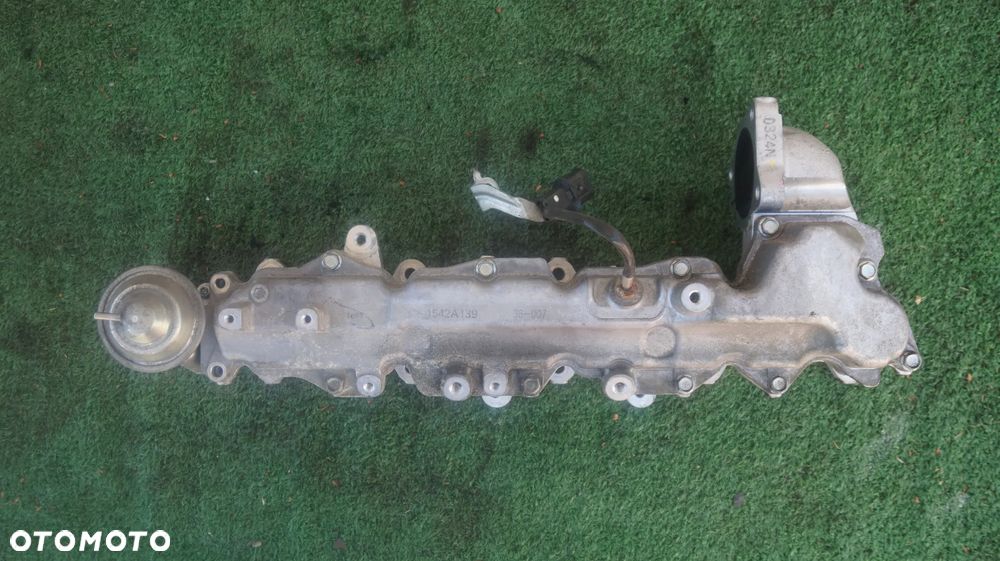 Mitsubishi Pajero IV 3.2 DID 5D Long kolektor ssacy 1542A139 - 1