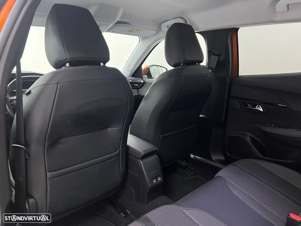 Peugeot 2008 1.2 PureTech Allure - 25