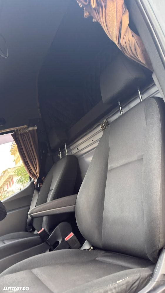 Mercedes-Benz Sprinter - 16