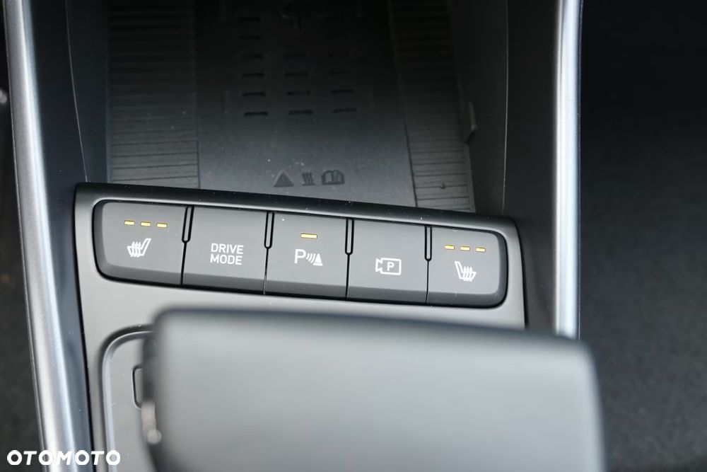 Hyundai Bayon 1.0 T-GDI Executive DCT - 14