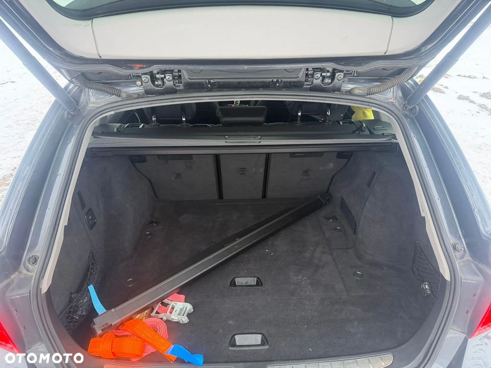 BMW Seria 3 330d xDrive M Sport - 4