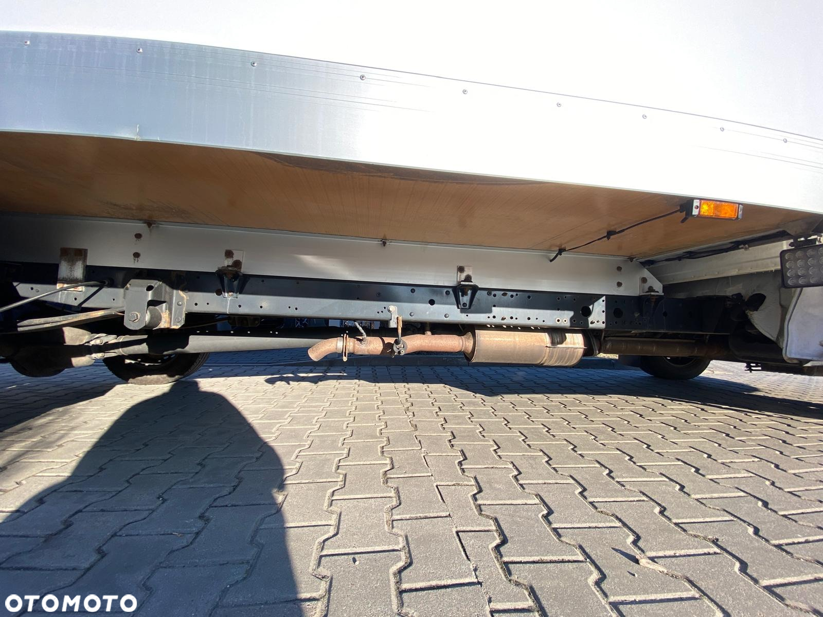 Iveco DAILY 35-160 2,3 HPI KONTENER CHŁODNIA MITSUBISHI WINDA ZEPRO - 21