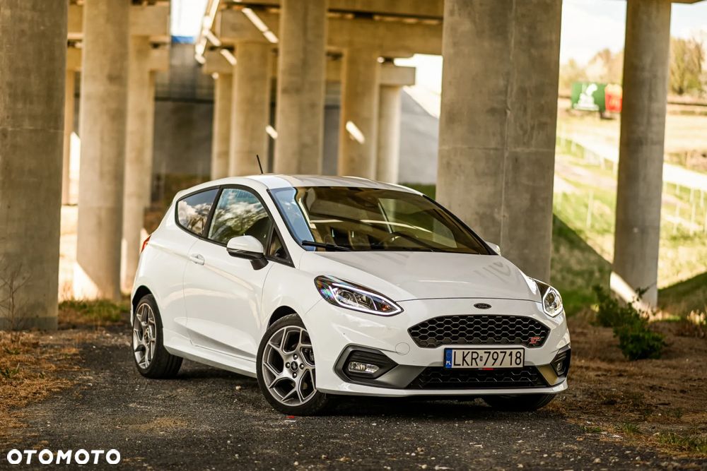 Ford Fiesta - 11