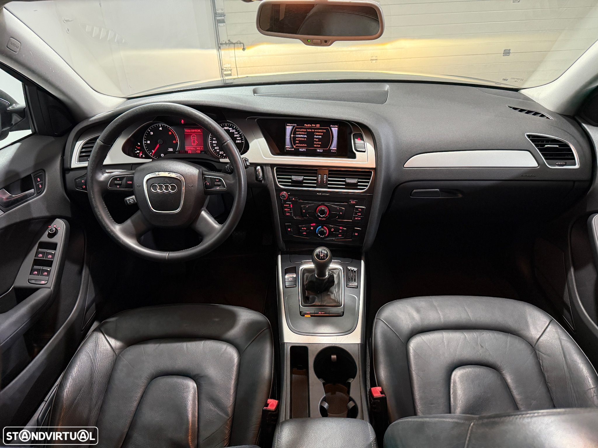 Audi A4 Avant 2.0 TDI Advance - 21
