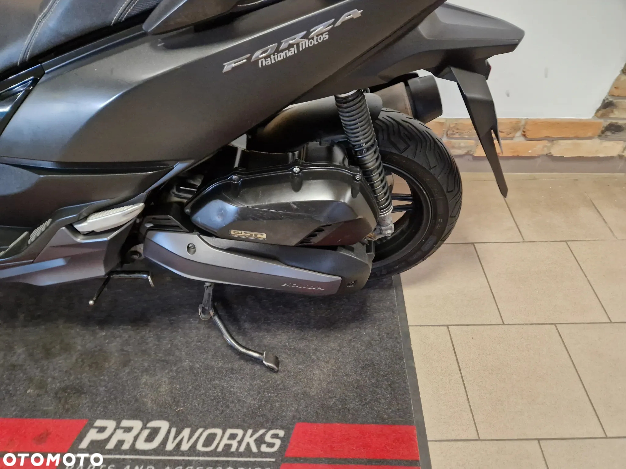 Honda NSS - 14