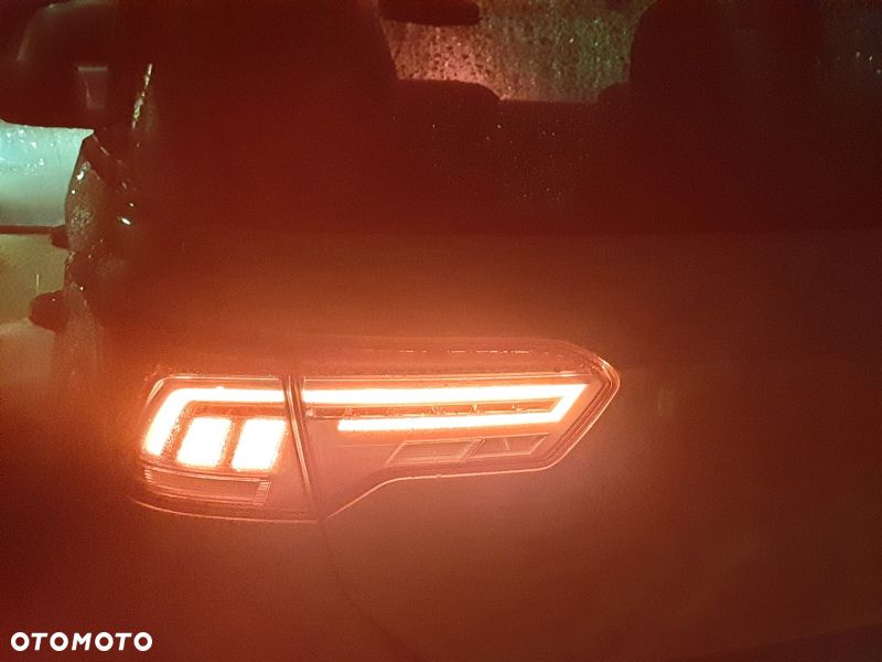 Volkswagen T-Roc 1.0 TSI Active - 33