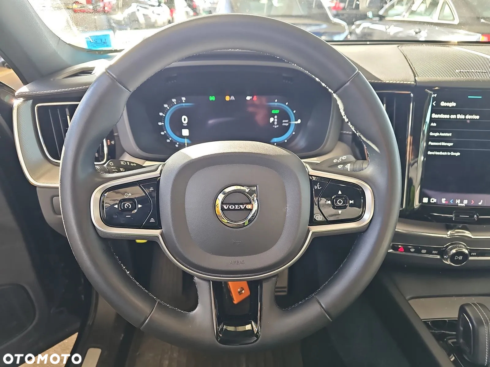Volvo XC 60 T8 AWD Plug-In Hybrid R-Design - 10