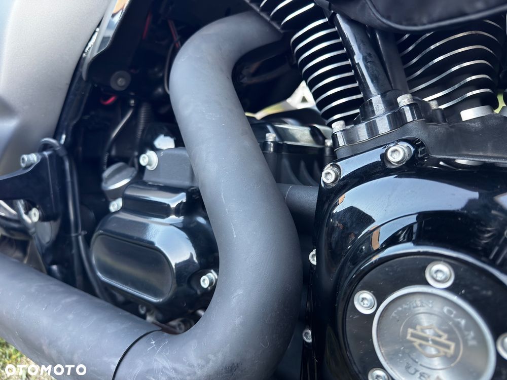 Harley-Davidson FLHXS Special - 17
