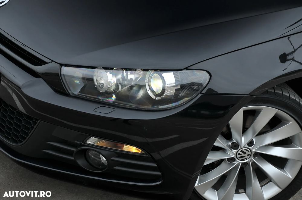 Volkswagen Scirocco 2.0 TSI DSG - 25