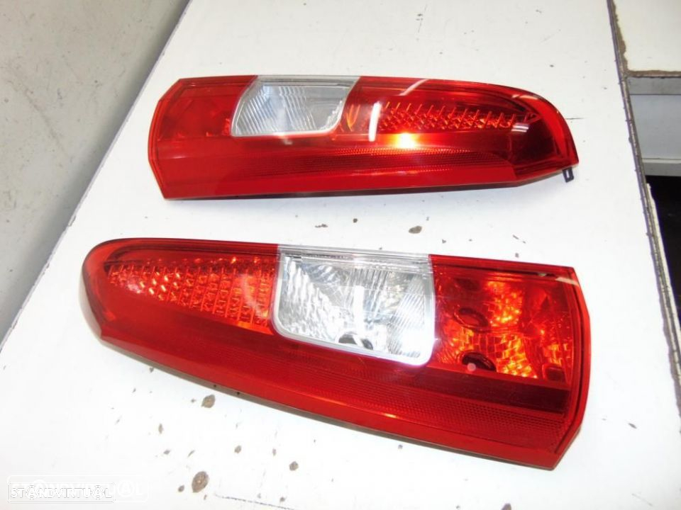 Volvo XC70 ou V70 2006 farolins - 2