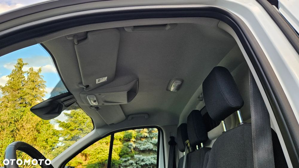 Ford Custom 2,0TDCI L2H1 Długi 194t.km. Pełen Serwis Ford Klima Webasto Hak Parktronik 2xDrzwi - 17