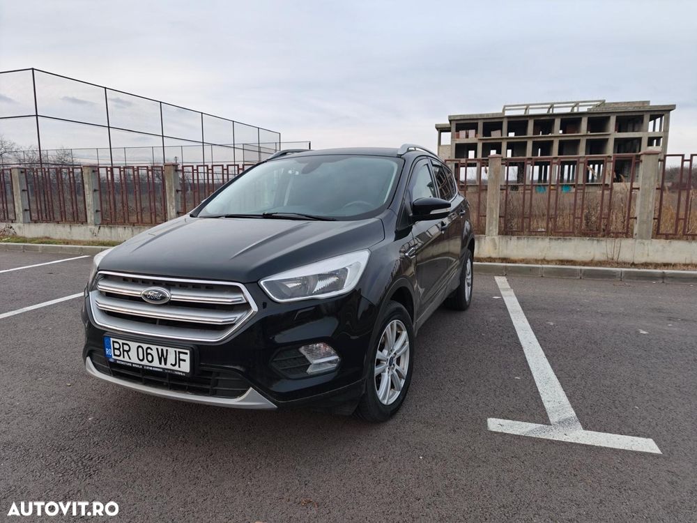 Ford Kuga 1.5 EcoBoost 2WD Trend - 4