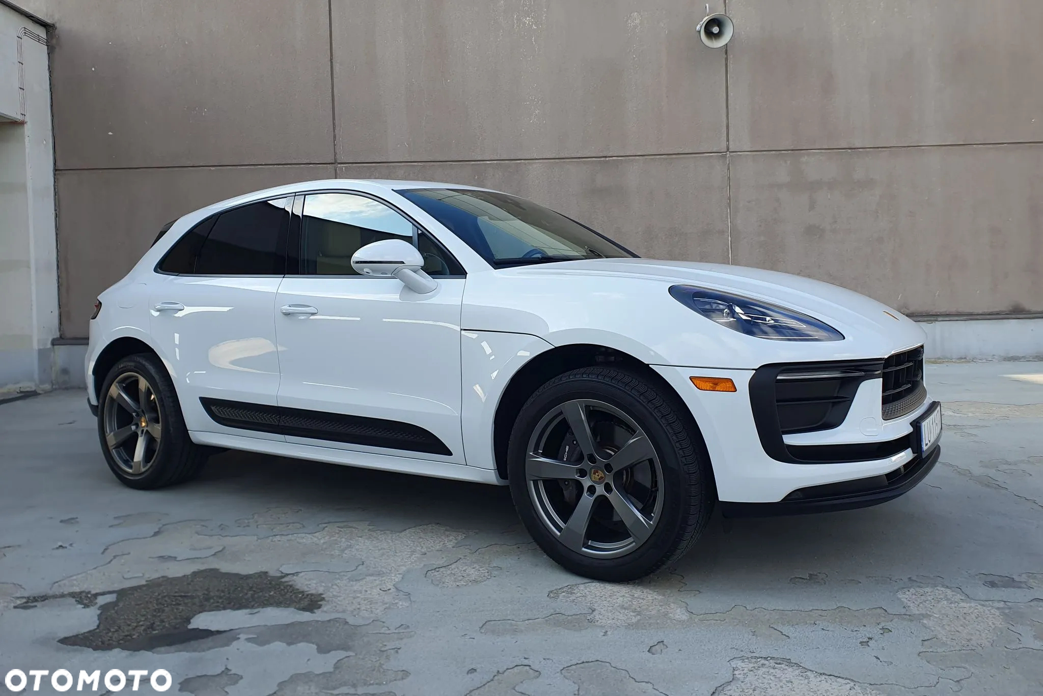Porsche Macan Standard - 2
