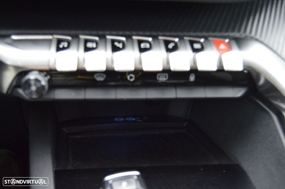 Peugeot 5008 1.2 PureTech Allure EAT6 - 34