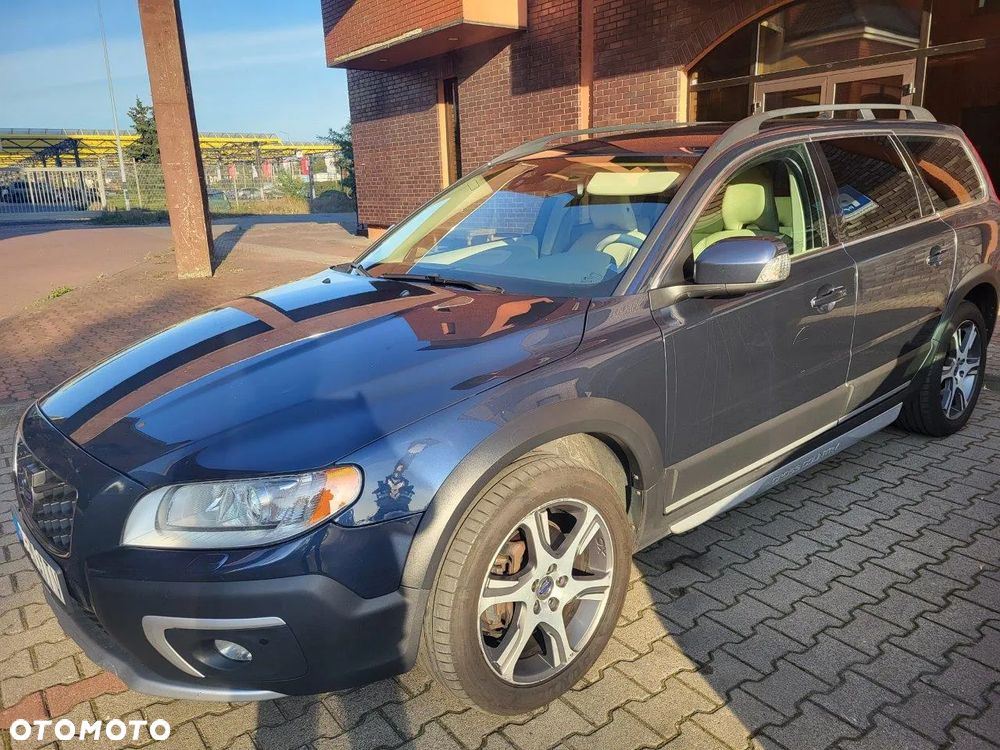 Volvo XC 70 D5 AWD Dynamic Summum - 2