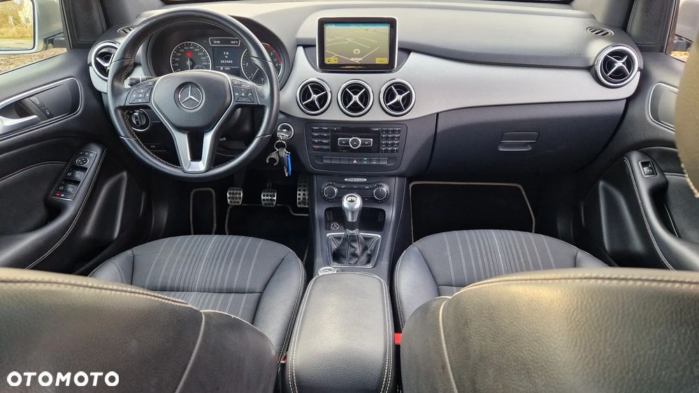 Mercedes-Benz Klasa B 200 CDI (BlueEFFICIENCY) - 14