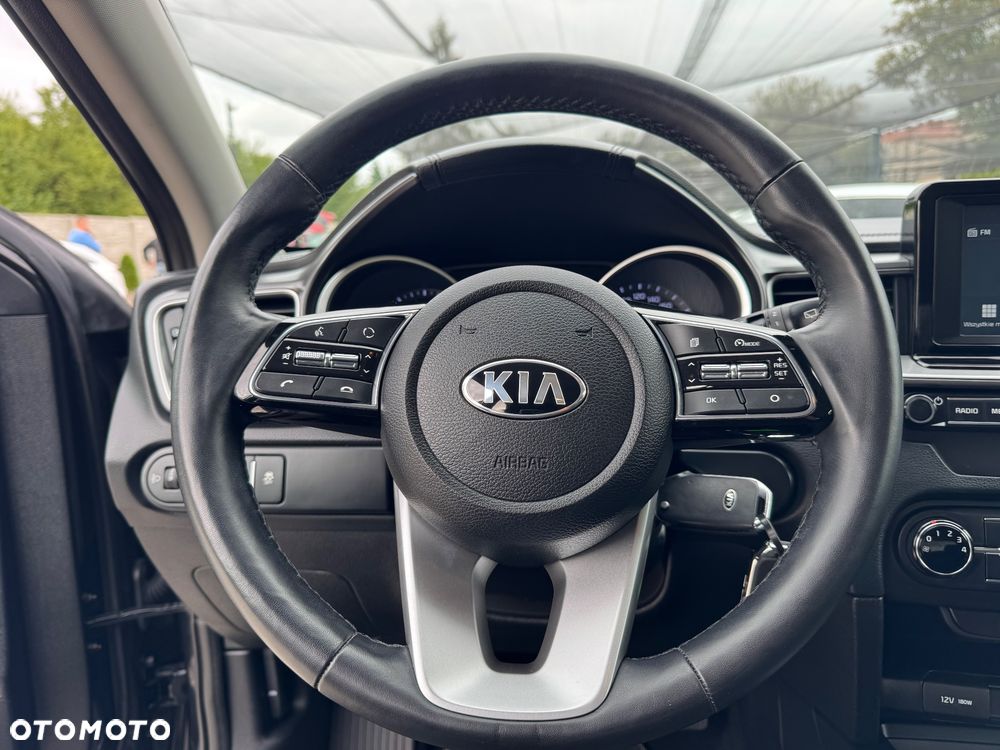 Kia Ceed 1.4 CVVT Dream-Team Edition - 22