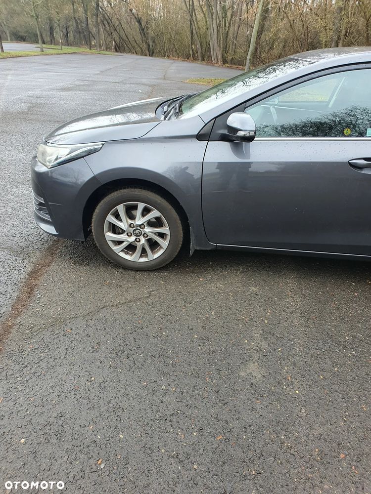 Toyota Corolla 1.6 Comfort - 1