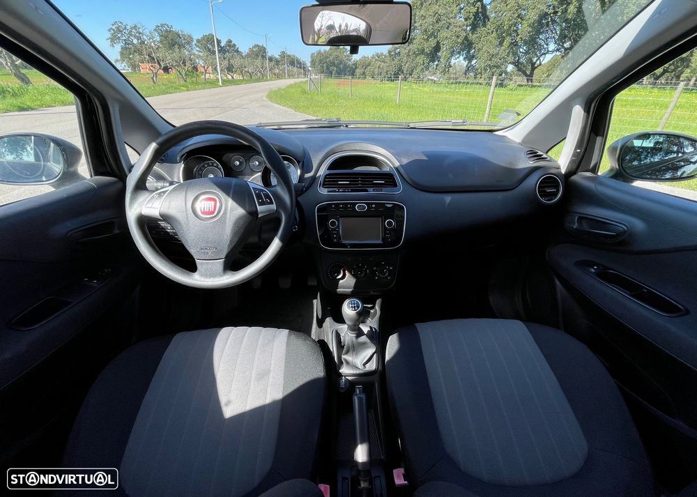 Fiat Punto 1.3 M-Jet Lounge S&S - 9