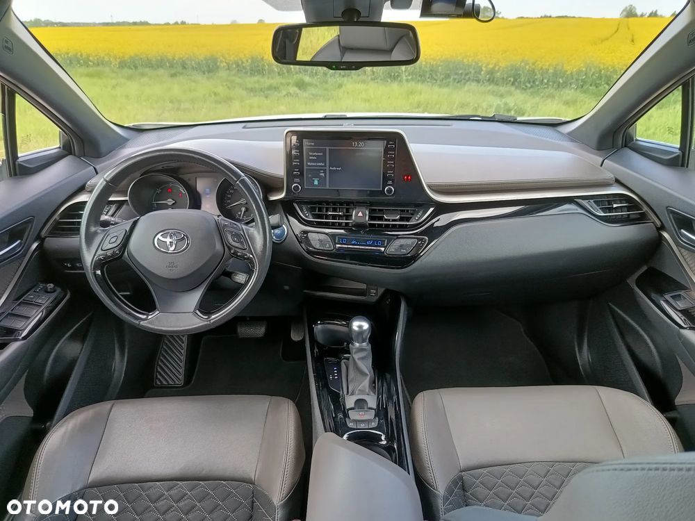 Toyota C-HR - 16