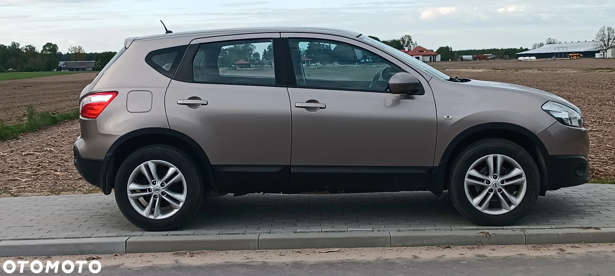 Nissan Qashqai - 10