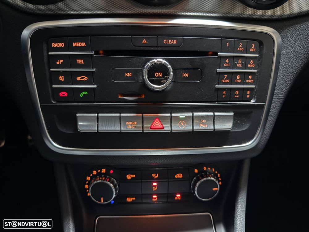 Mercedes-Benz A 180 d AMG Line - 21