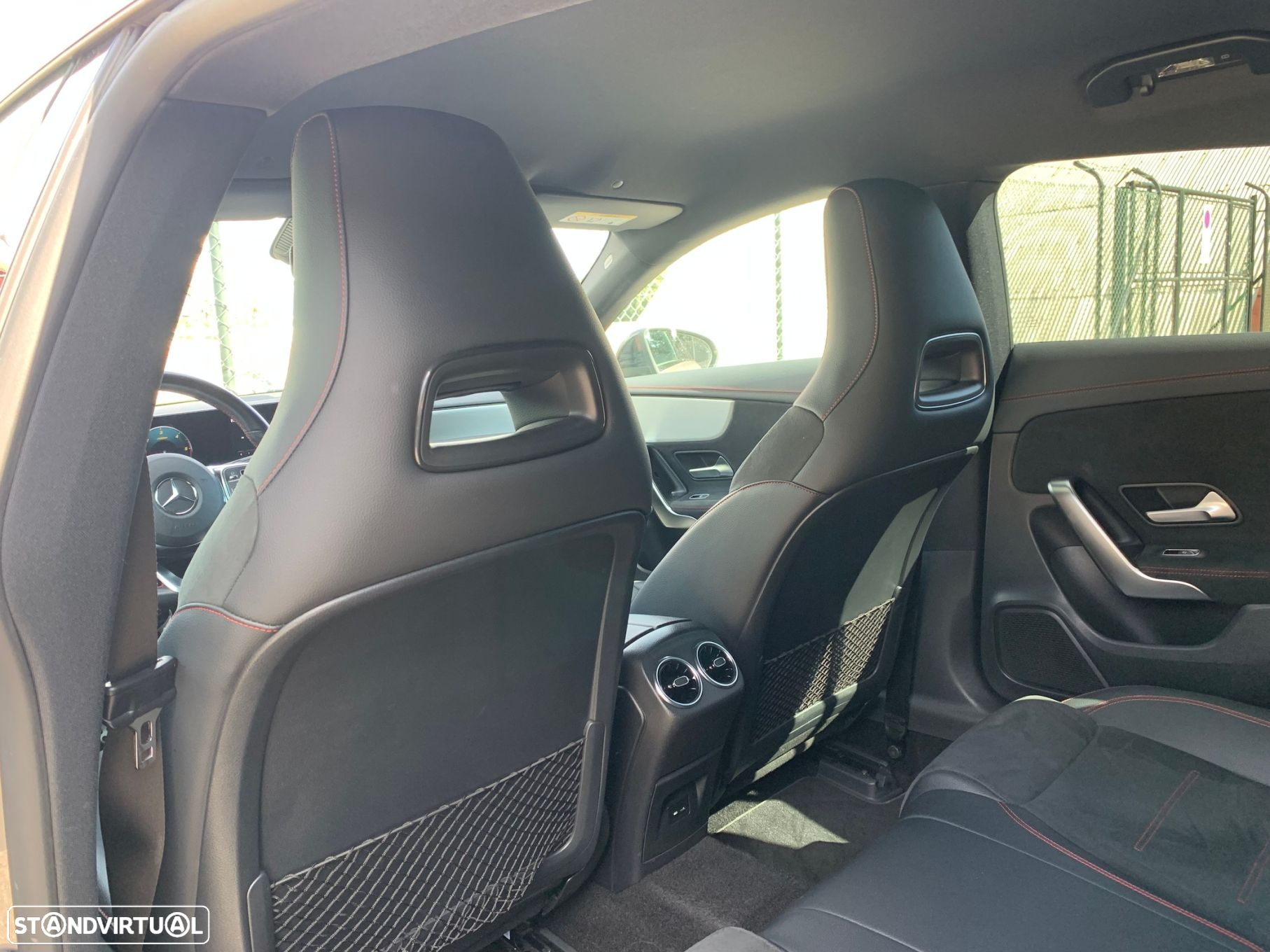 Mercedes-Benz CLA 180 d Shooting Brake AMG Line Aut. - 45